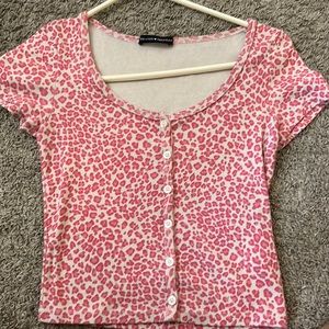 brandy melville top, do not sell anymore barley worn